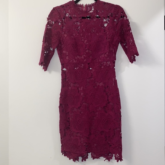 Magenta lace dress - Picture 3 of 3